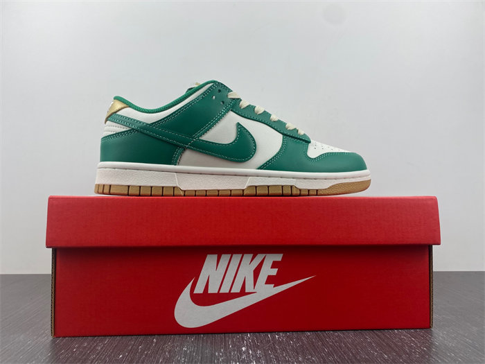 nike dunk low malachite university gold fb7173-131