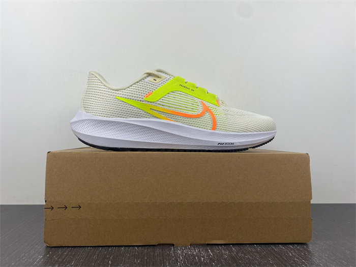 nike air zoom pegasus 40 coconut milk lime dv3853-101