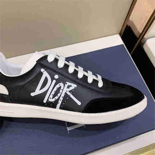 D***R Sneaker