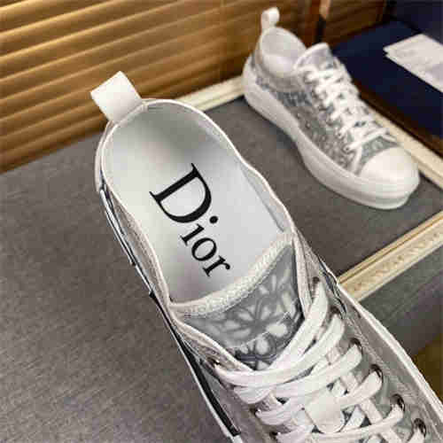 dr sneaker