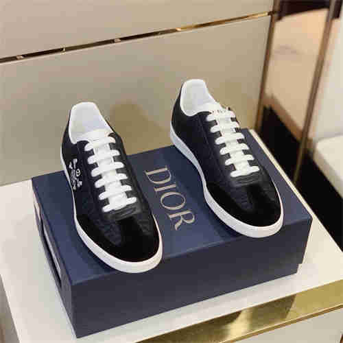 D***R Sneaker