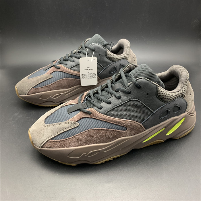 yeezy boost 700 mauve ee9614