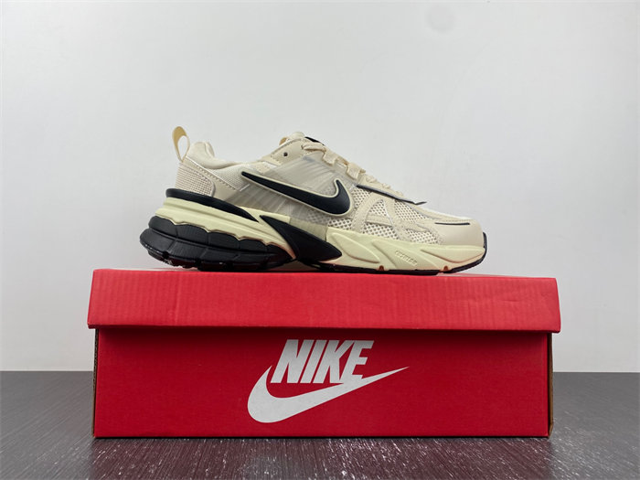 NIKEV2K Runtekk 3XL FD0736-101