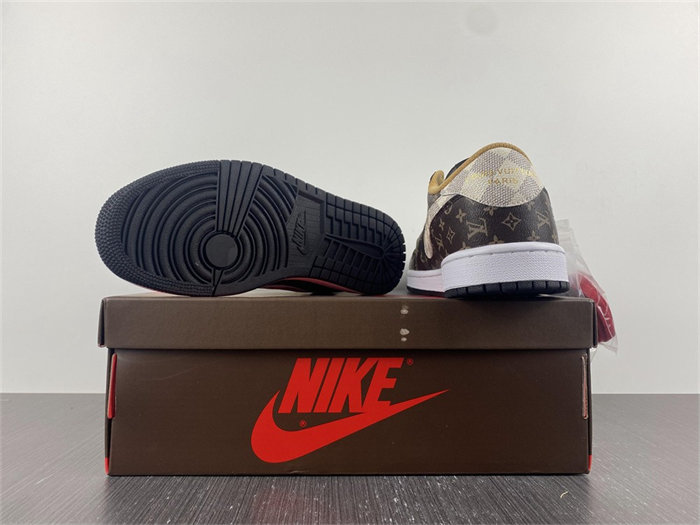 Air Jordan 1 Low LV DM7866-216