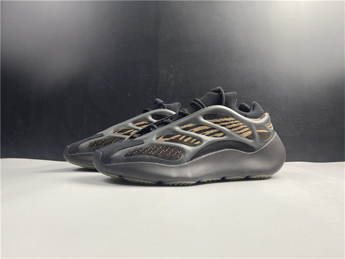 Yeezy 700 V3 Clay Brown GY0189