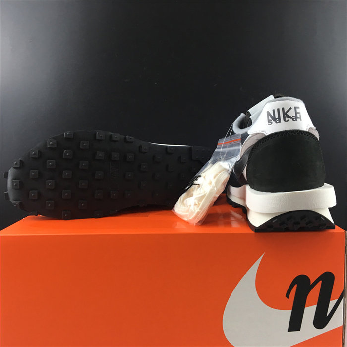 nike ld waffle sacai black bv0073-001