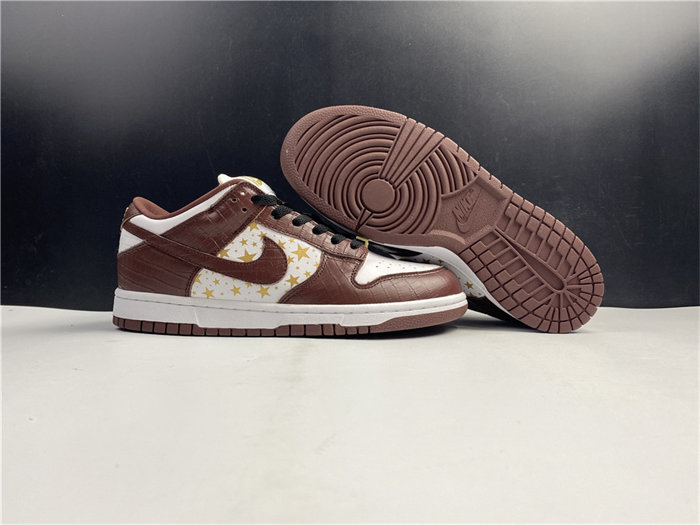 nike sb dunk low supreme stars barkroot brown dh3228-103