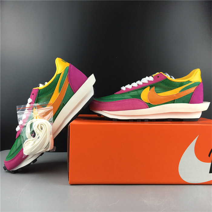 nike ld waffle sacai pine green bv0073-301