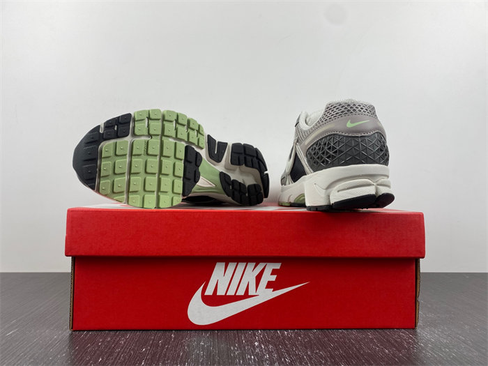 nike zoom vomero 5 cobblestone flat pewter fb8825-001