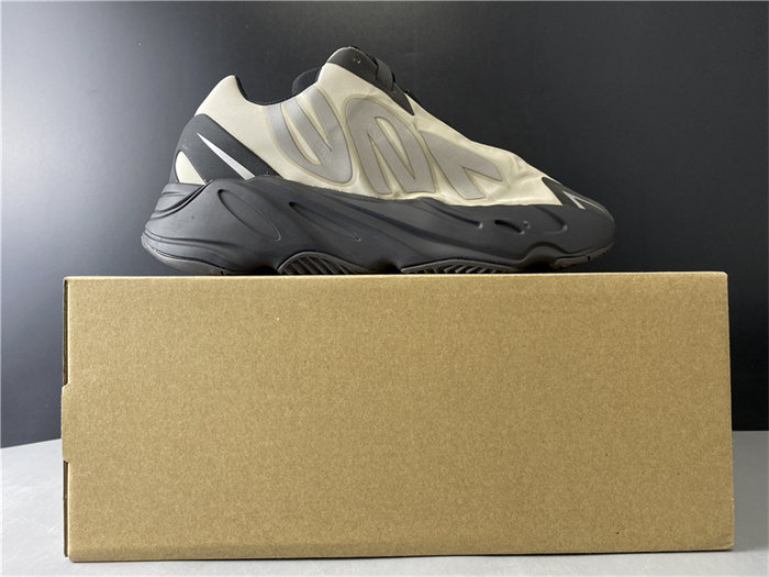 yeezy boost 700 mnvn bone fy3729