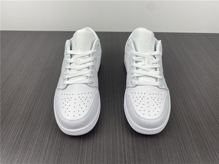 jordan1 triple white tumbled leather 553558-130