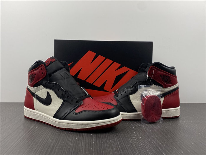 Jordan1 Retro Bred Toe 555088-610