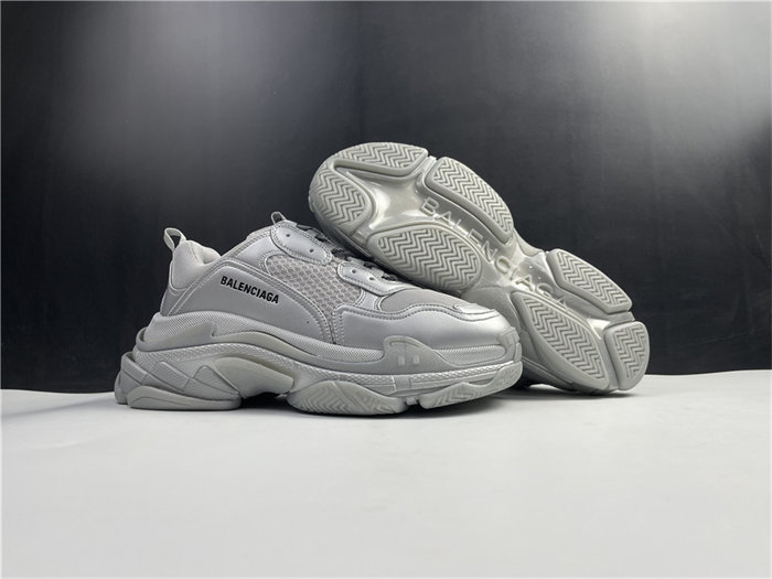 blcg triple s silver 536737 w2fs2 8100