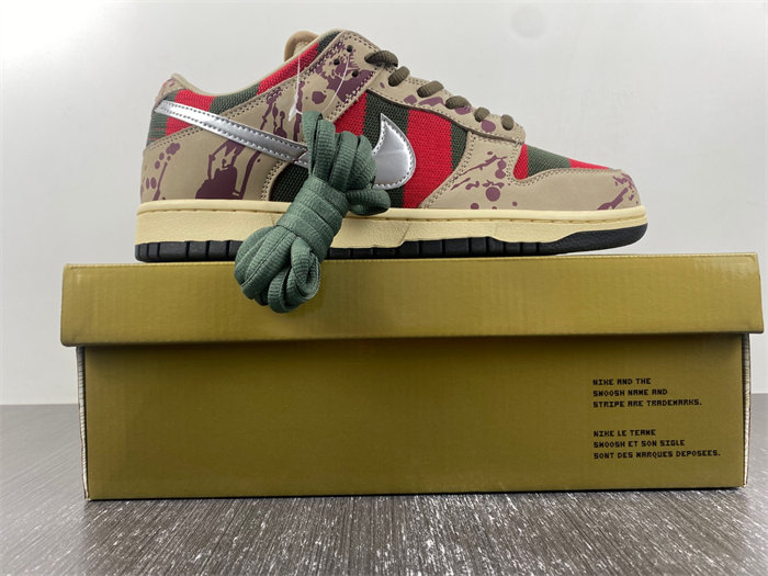 nike sb dunk low freddy krueger 313170-202