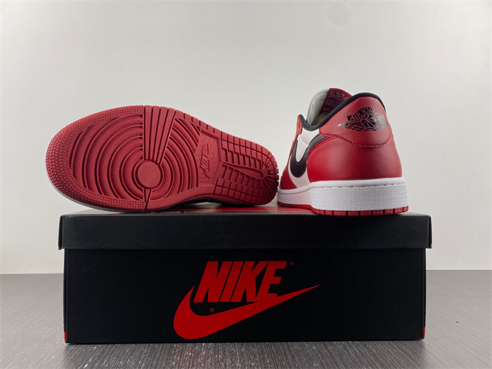 jordan 1 retro low chicago 705329-600