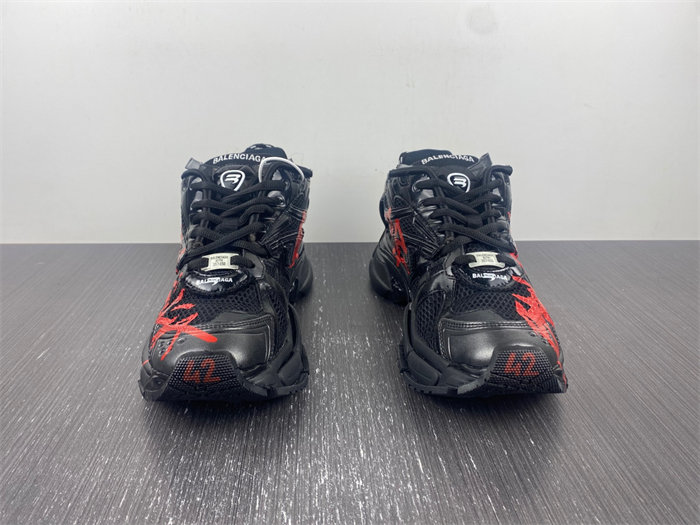 balenciaga runner black red