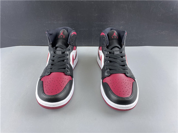 jordan1 mid bred toe 554724-066