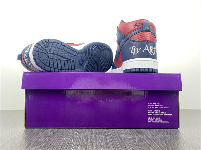 nike sb dunk high supreme by any means navy dn3741-600