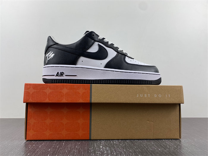 Terror Squad x Nike Air Force 1 Low FJ5756-100