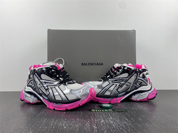 BALENCIAGA -Runner 677402 W3RBW 9155