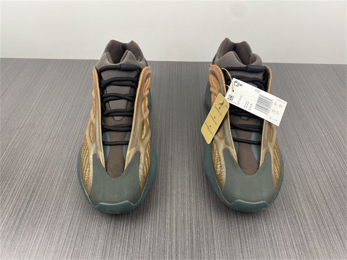 Ad*s yeezy 700 v3 copper fade gy4109