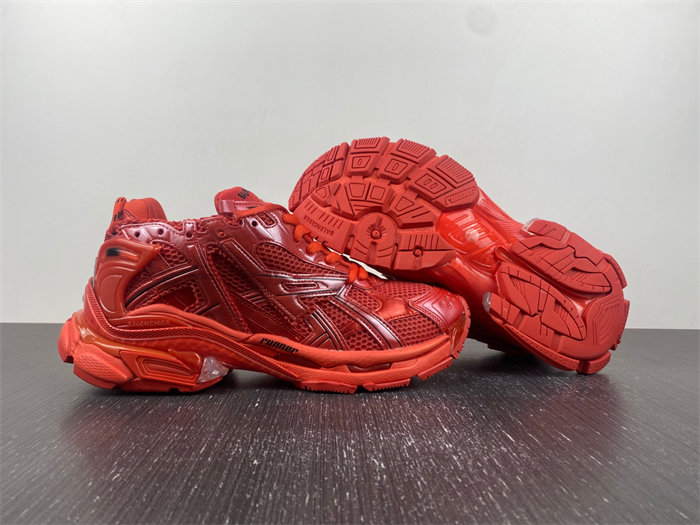 BALENCIAGA -Runner 677403 W3RB1 6000