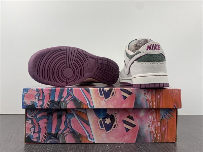 Nike SB Dunk LF0039-013