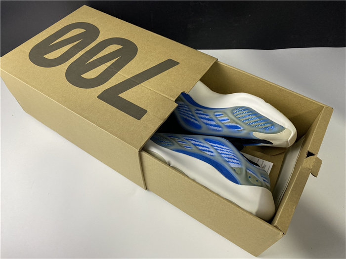 Yeezy 700 V3 Arzareth G54850