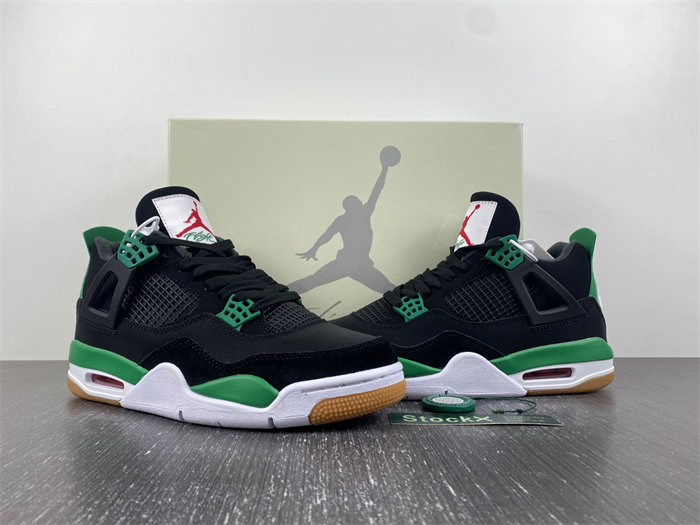 nike sb x air jordan 4 dr5415-030