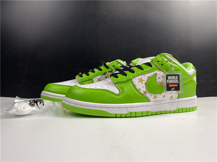 nike sb dunk low supreme stars mean green dh3228-101