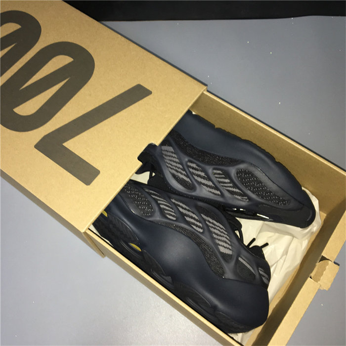 Ad*s yeezy 700 v3 alvah h67799