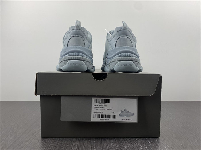 BLCG Triple S Pale Blue 524039 W2FW1 4700