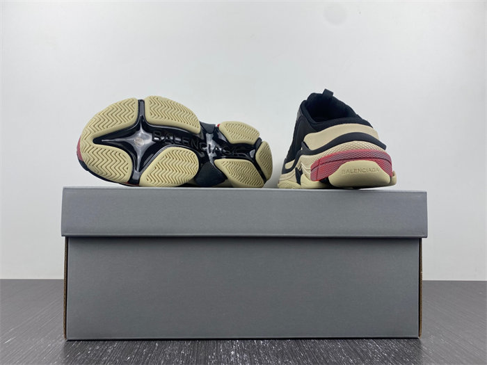 Balenciaga 755687 W3SM1 1096