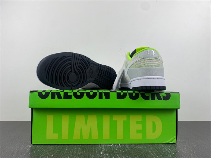 Nike Dunk Low University of Oregon PE FQ7260-001