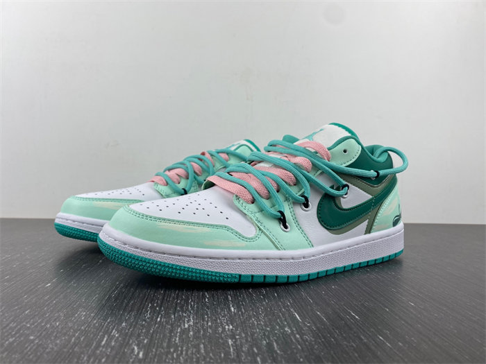 Jordan 1 Low New Emerald DC0774-132