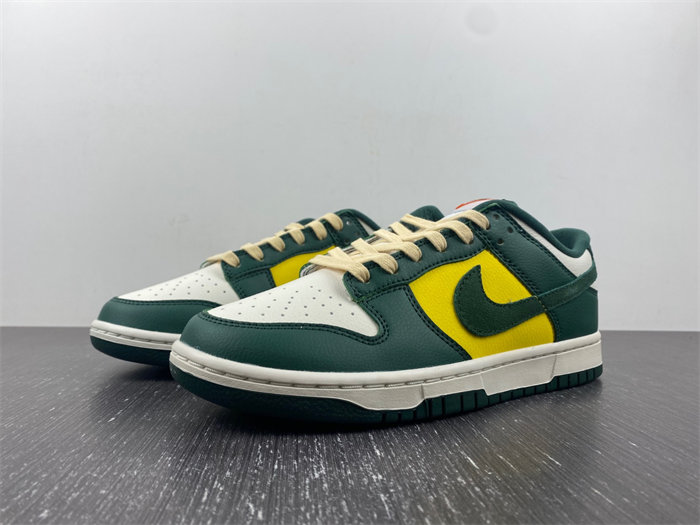 nike dunk low se noble green fd0350-133