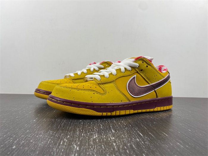 nike sb dunk low yellow lobster 313170-137566