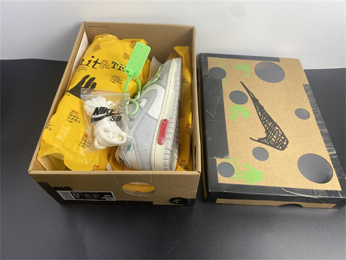 nike dunk low off-white lot 7 dm1602- 108