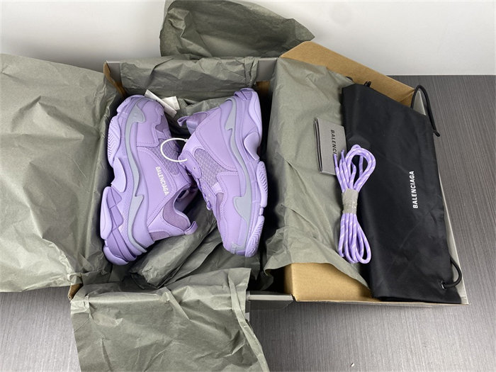 blcg triple s sneaker 524039 w73b0 9590