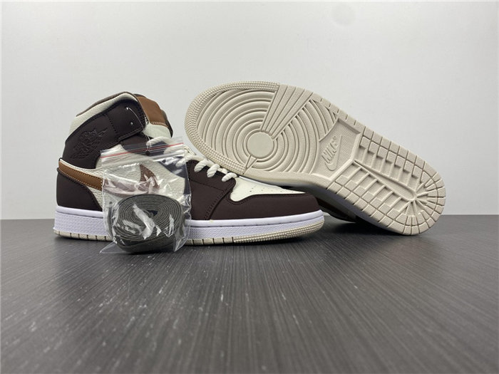 Jordan1 Mid SE Brown Basalt Oatmeal DO6699-200