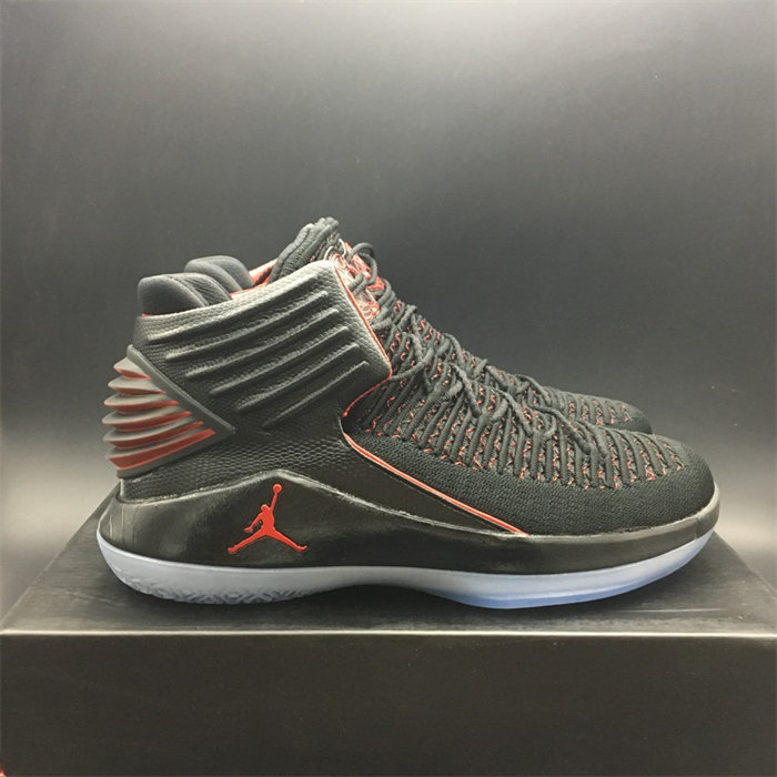 Jordan XXXII MJ Day AA1253-001