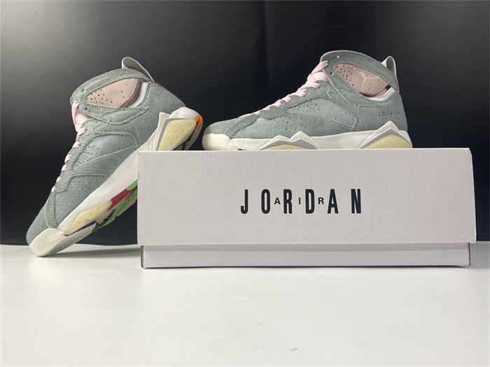 Jordan 7 Retro Neutral Grey CT8528-002