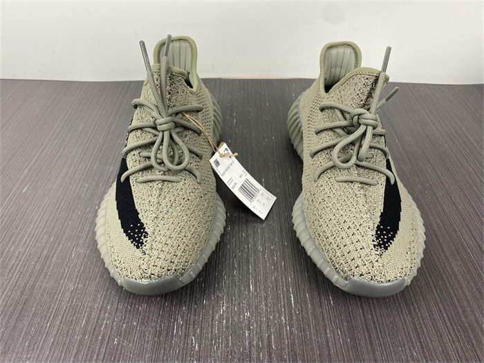 Ad*s yeezy boost 350 v2 hq2059