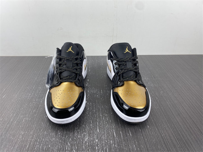 jordan 1 low se gold toe dr6970-071