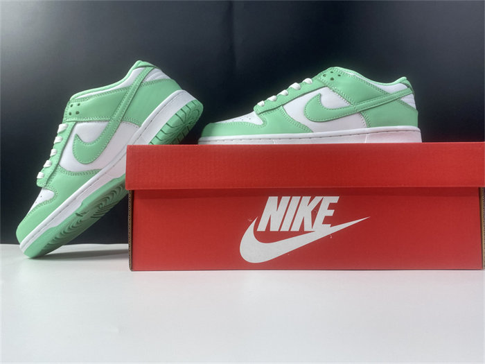 nike dunk low green glow dd1503-105