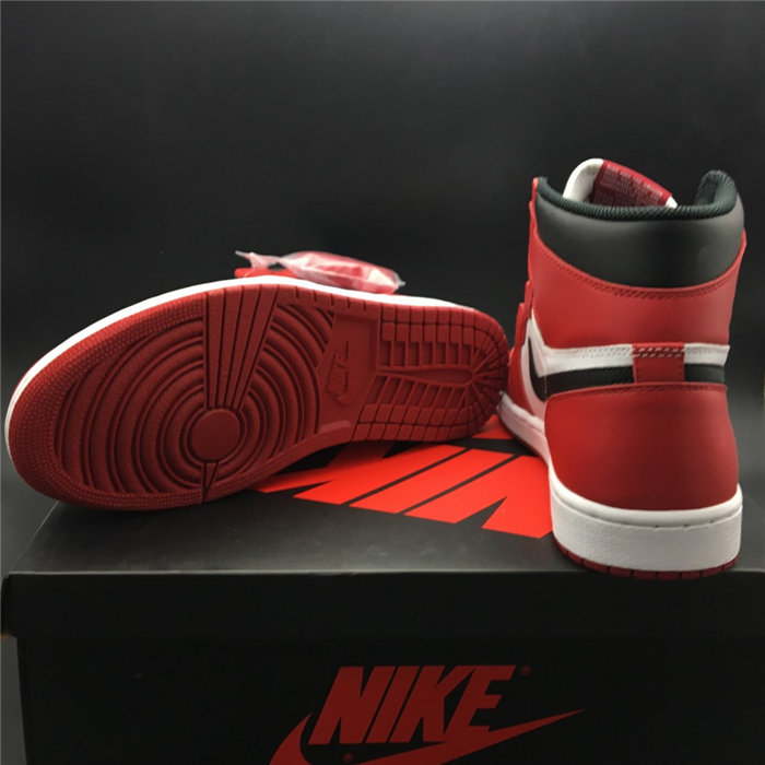 Jordan1 Retro Chicago 555088-101