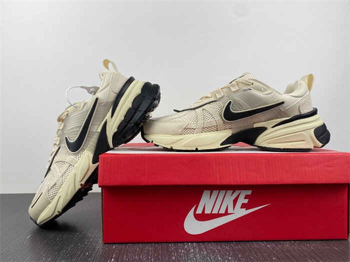 NIKEV2K Runtekk 3XL FD0736-101