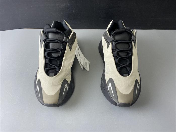 yeezy boost 700 mnvn bone fy3729