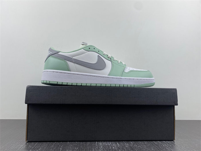 Nike Air Jordan1 Low OG CZ0790-100