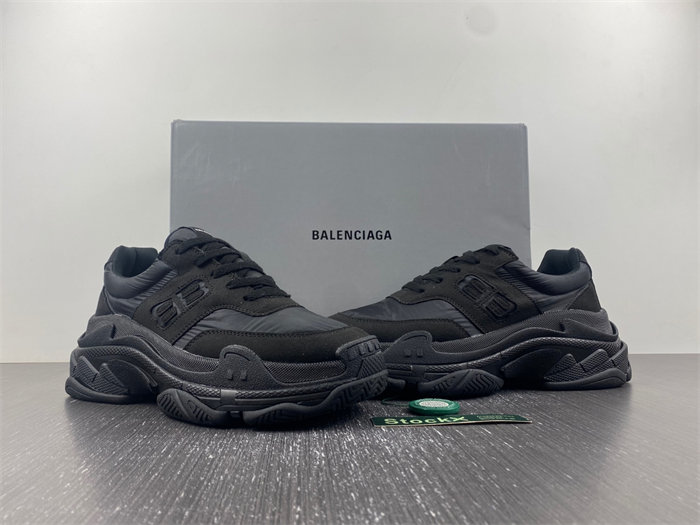 BALENCIAGA 710157 W3CU1 1000